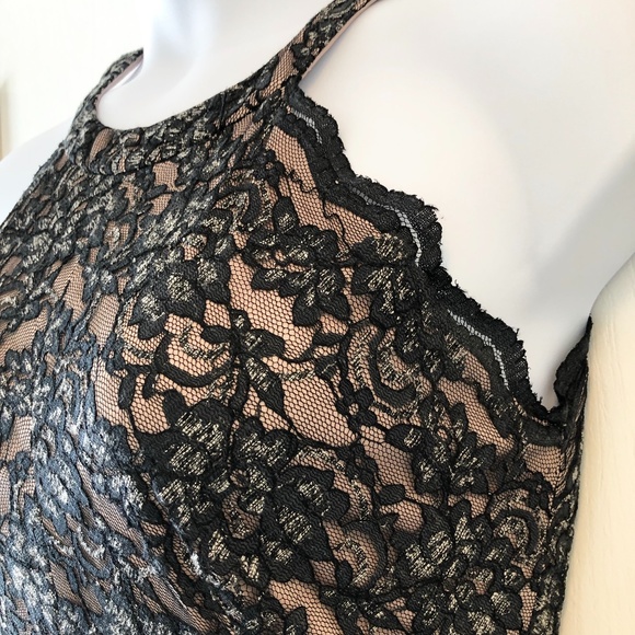 Lovely Evanka Trump Black and Beige Floral Lace Dress Size: 6 - Picture 5 of 12